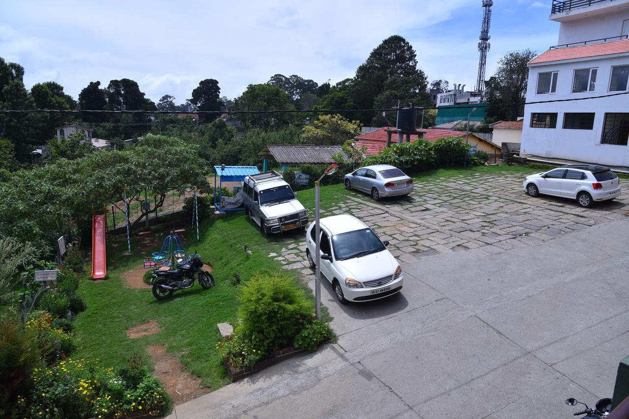Ezhil Residency Hotel Kodaikanal Exterior foto