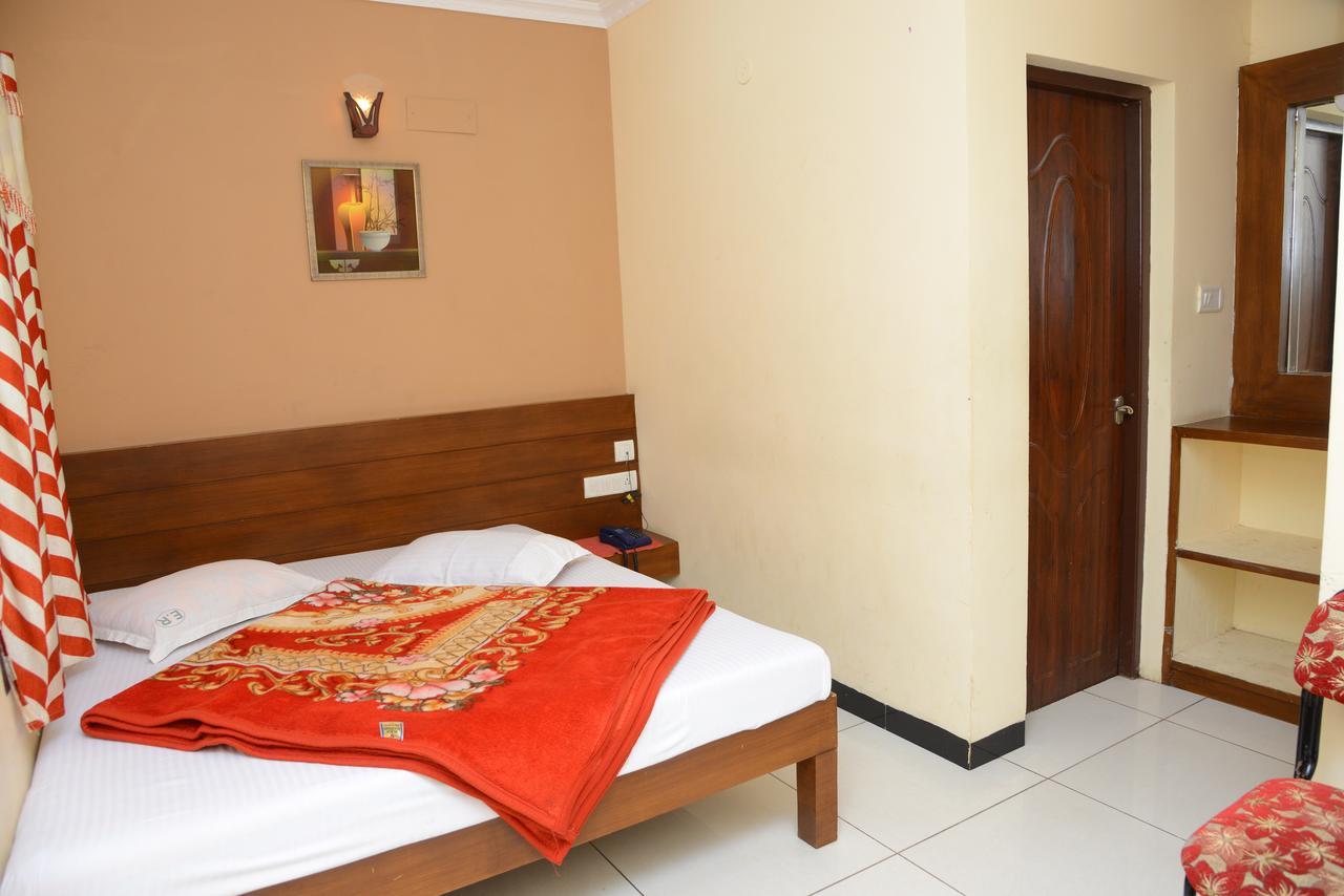 Ezhil Residency Hotel Kodaikanal Exterior foto